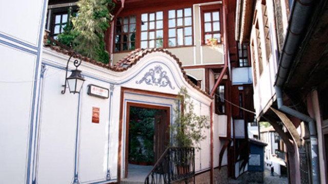 Отличие за варненска ученичка в конкурса "Старинен Пловдив през детските очи"